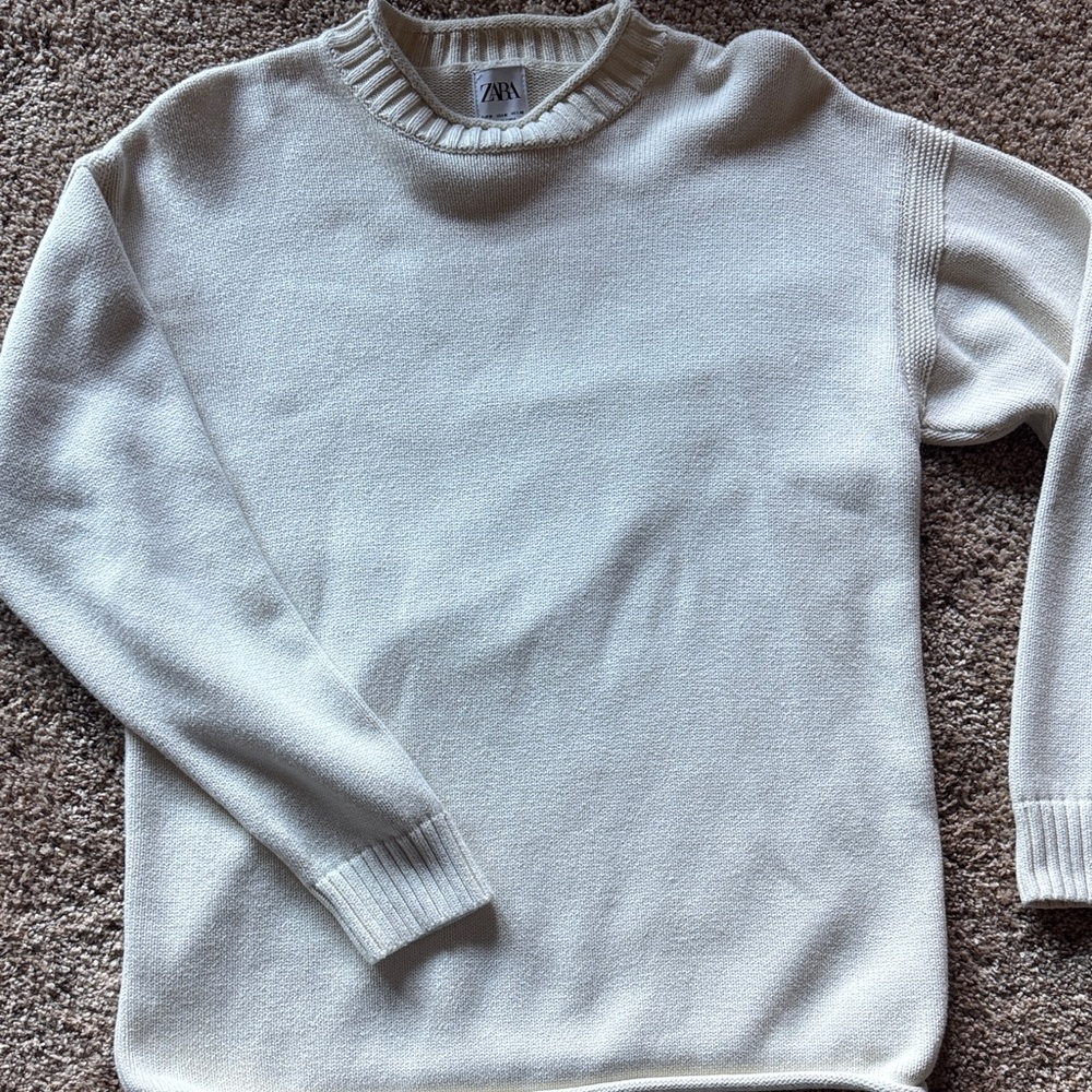 Zara Men's Cream Crewneck Sweater